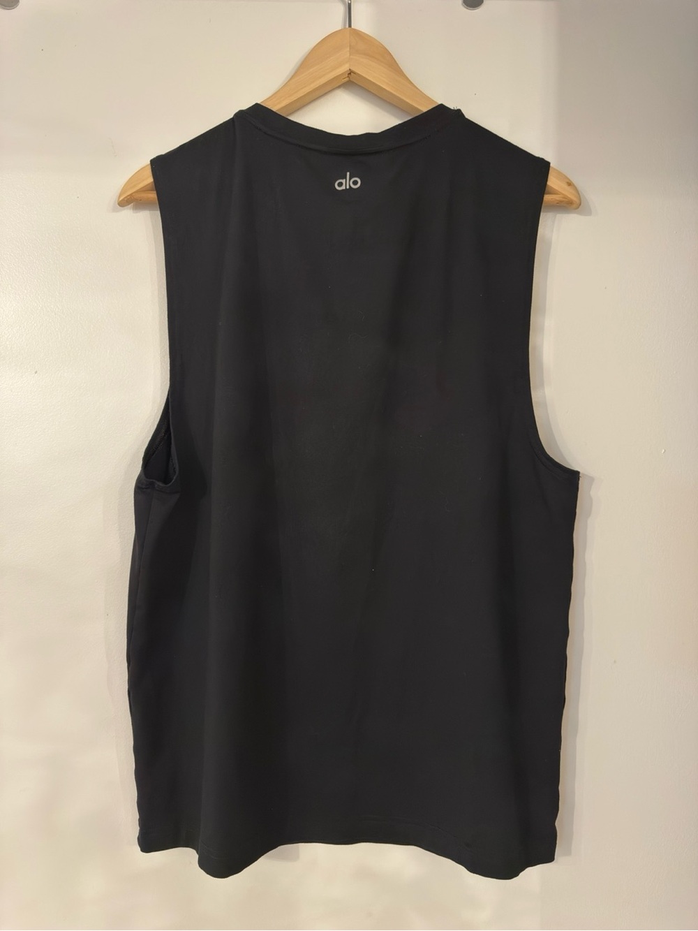 ALO Yoga Men’s Black Sleeveless Muscle Tank